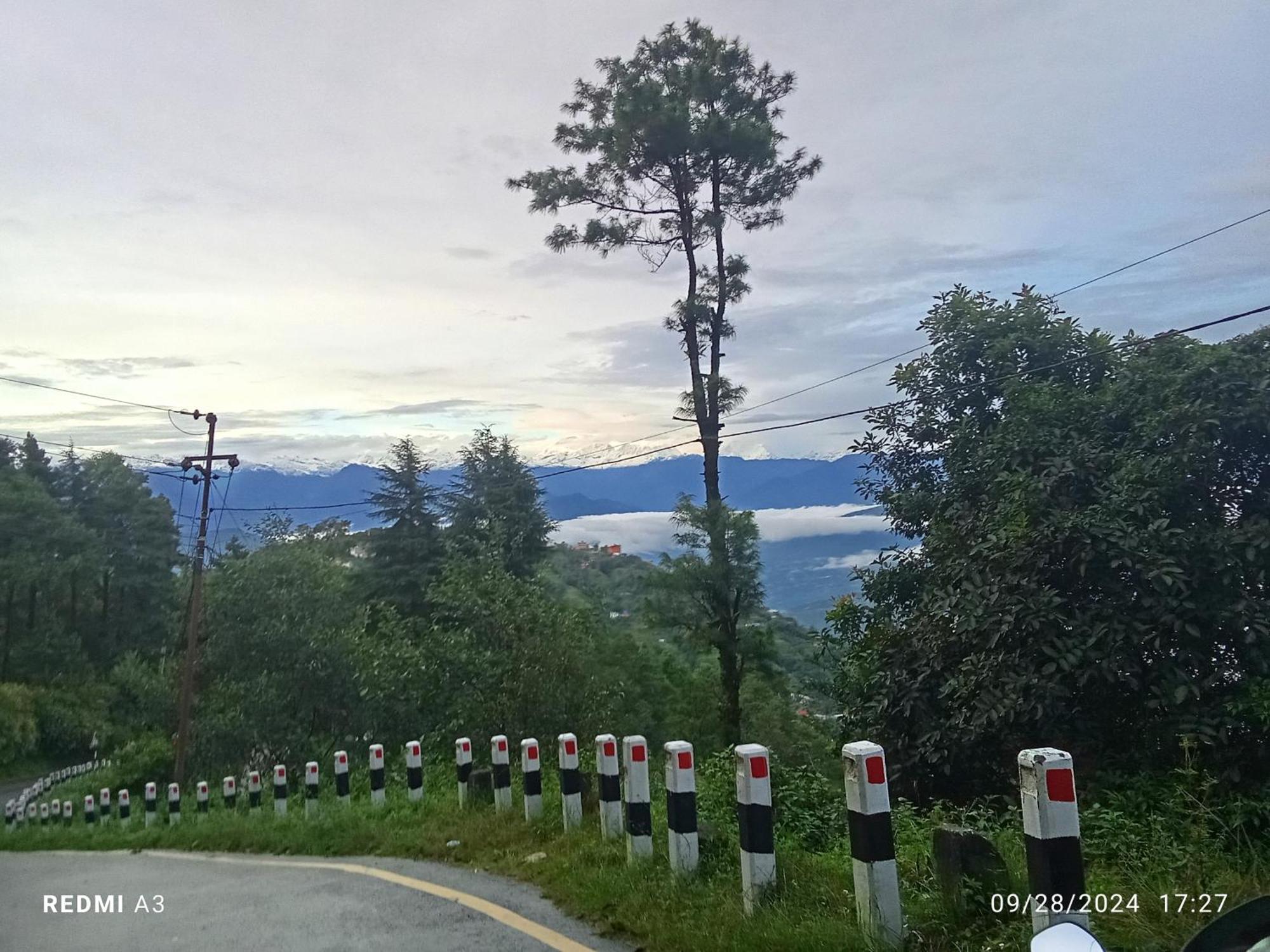 Unique Point Home Stay Nagarkot Extérieur photo
